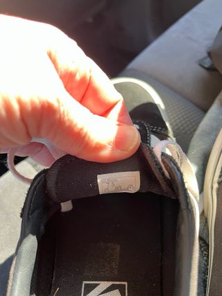 Zapatillas Vans Negras y Blancas