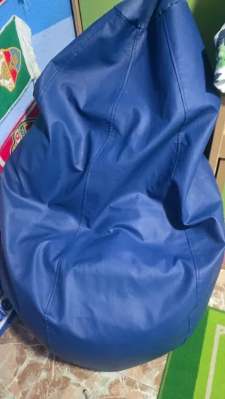 Puff azul para dormitorio