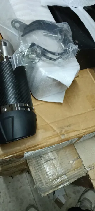 Tubo de escape carbono universal moto