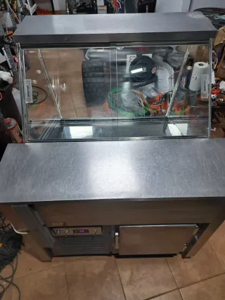 Vitrina expositora refrigerada