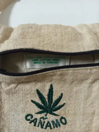 Bolso bandolera artesanal de cáñamo