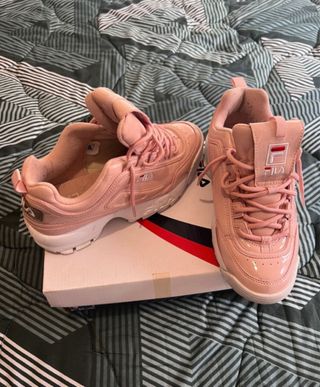 Zapatillas Fila Rosa y Blanco