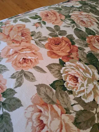 Tela de raso vintage floral