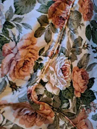 Tela de raso vintage floral