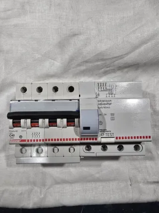 Interruttore Bticino C40 F84A/40 400V