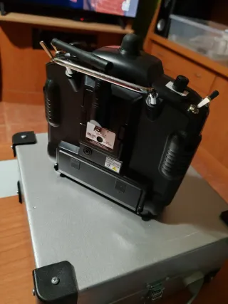 Emisora Fly Sky TH9X