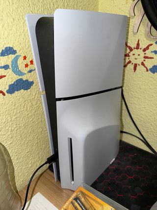 Consola PS5 con 2 controles