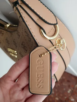 Bolso Guess Monogram Marrón Dorado