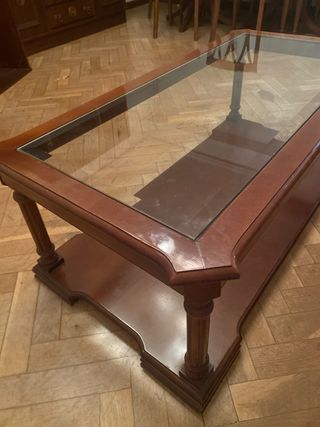 Mesa de centro de madera y cristal
