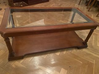 Mesa de centro de madera y cristal