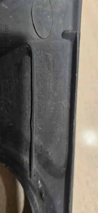 Rejilla antiniebla Toyota Parachoques