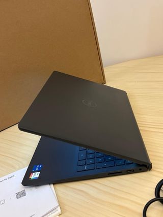 Portátil Dell Inspiron 15 3530 Intel i5 15.6FHD