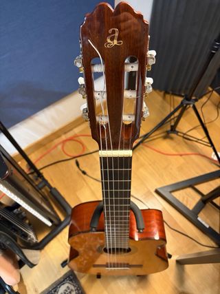 Guitarra Admira Juanita Electrificada