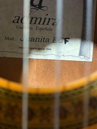 Guitarra Admira Juanita Electrificada