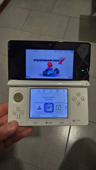 Nintendo 3DS Bianca + Caricatore Originale