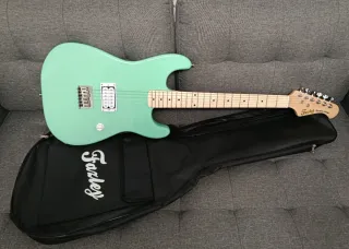 2 Guitarras Eléctrica Fazley