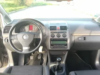 Volkswagen Touran 2010
