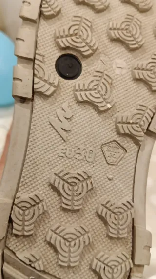 Botas nieve niño talla 30