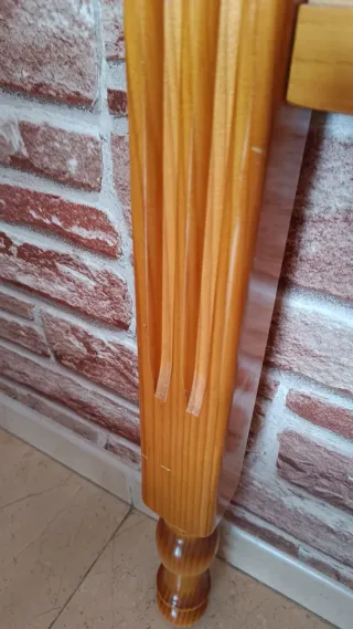 Cabecero de pino 90