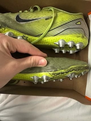 Botas de fútbol Nike Talla 44
