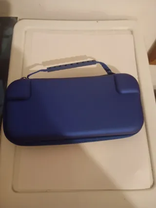 Nintendo Switch Lite Verde + estuche azul