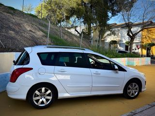 Peugeot 308 2012