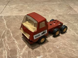 Lote tractoras Tonka, Budy y otros.