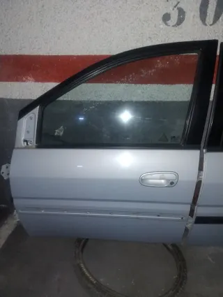 Puerta Delantera izquierda Hyundai Matrix 2010