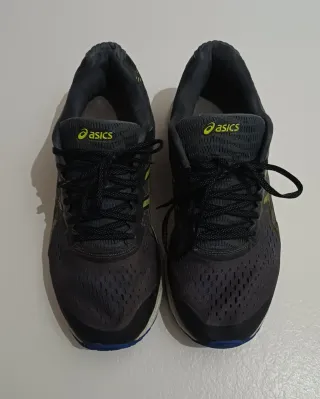 Zapatillas Asics grises y verdes Talla 47