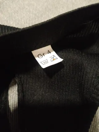 Braga para perra con apertura. Sin uso