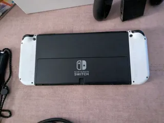 Nintendo Switch OLED Blanca + Accesorios+juegos