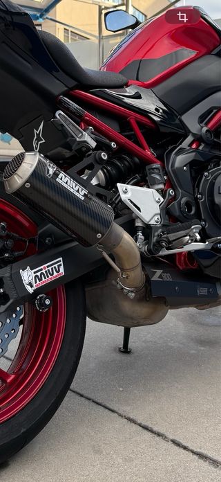 Mivv MK3 Carbono Escape Moto