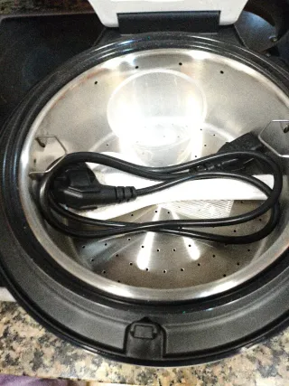 Olla Arrocera y Vaporera Instant Pot 2.8L