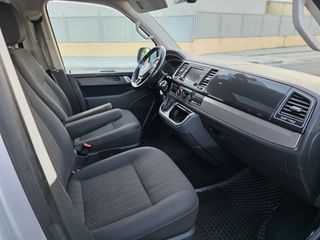 Volkswagen Caravelle 2017 2.0 205CV Auto 9 Plz