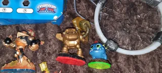 Skylanders Trap Team PS3 Caja + Figuras