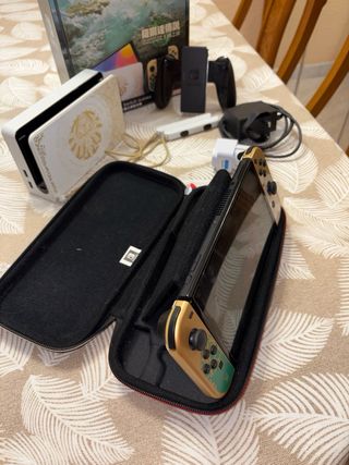 Nintendo Switch OLED Ed. Zelda + Funda