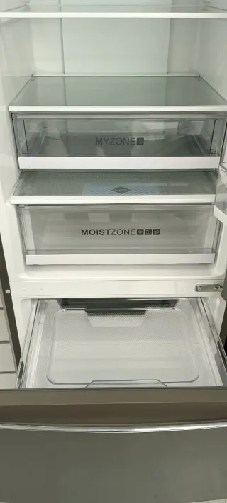 NEVERA HAIER PLATEADO NO FROST ENERGÍA A+ 200x60cm