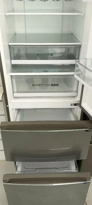 NEVERA HAIER PLATEADO NO FROST ENERGÍA A+ 200x60cm