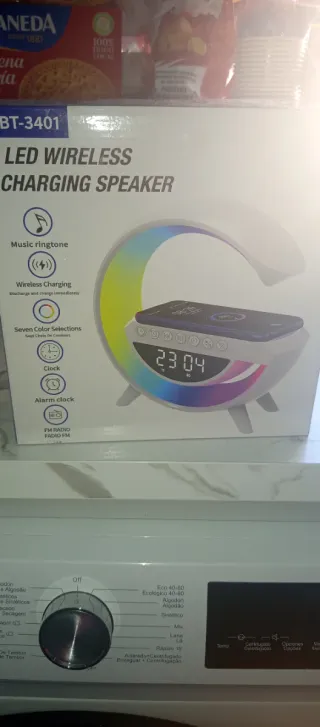 Altavoz LED Taneda BT-3401 Carga Inalámbrica