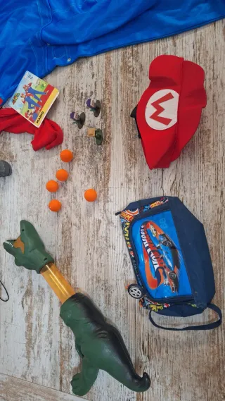 Lote Juguetes: Coche Escalador, Mario, Hot Wheels