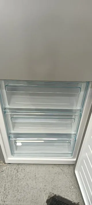 NEVERA CANDY NO FROST ENERGÍA A+