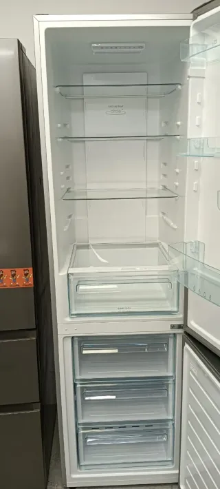 NEVERA CANDY NO FROST ENERGÍA A+