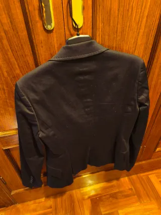 Blazer negro entallado mujer