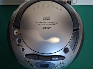 Sanyo MCD Z75M, CD Player Stereo Radio Cassette