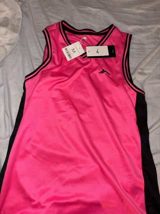 Camiseta sin estrenar Talla M