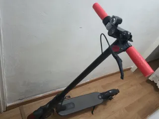 Patinete Eléctrico Xiaomi Essential