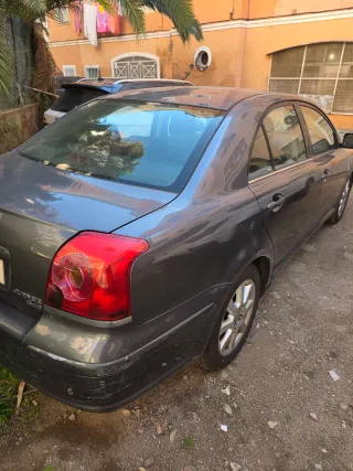 Toyota Avensis 2005