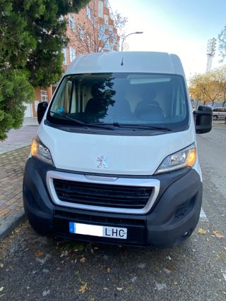 Peugeot Boxer 2020 L2H2 Unico dueño