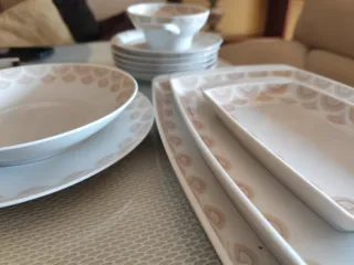 Juego vajilla porcelana diseño geométrico vintage