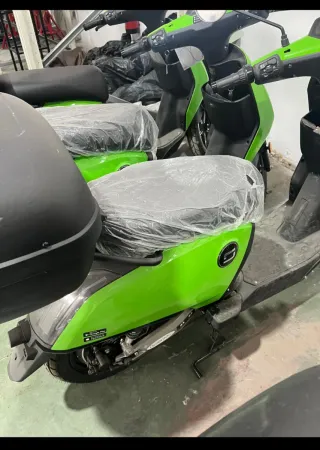 Moto Eléctrica Cux Soco Verde Automática